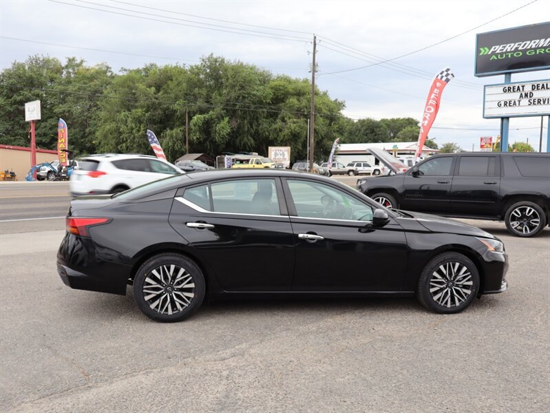 Used 2023 Nissan Altima 2.5 SV FWD image 8