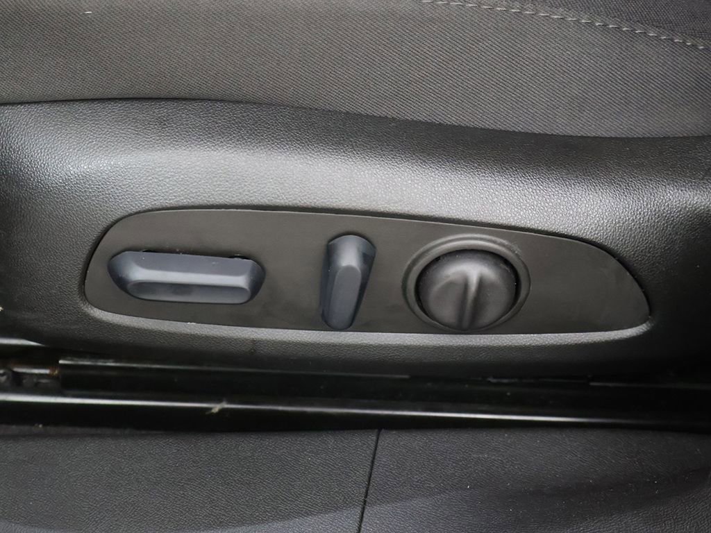 Used 2023 Chevrolet Malibu LT FWD image 25