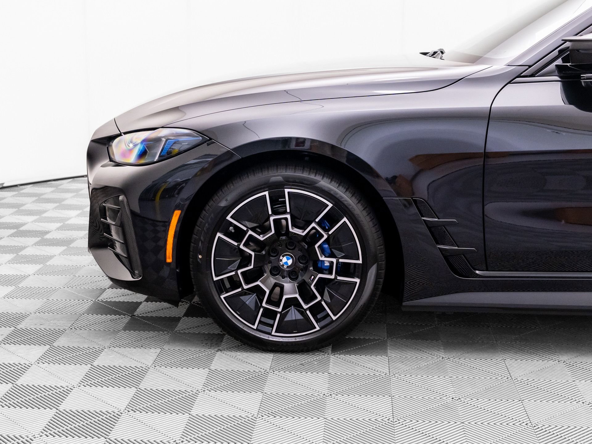 New 2026 BMW i4 M60 w/ M Carbon Exterior Package AWD/4WD image 37