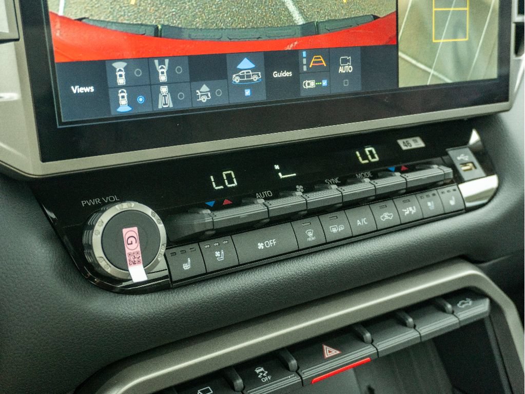 New 2026 Toyota Tundra Limited AWD/4WD image 24