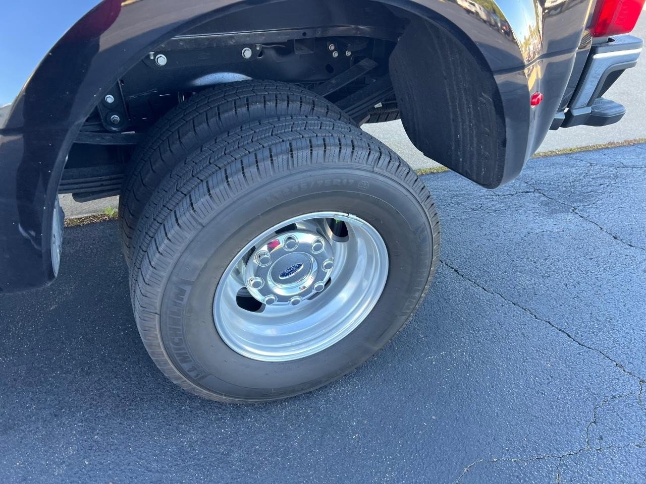 Used 2025 Ford F350 XL w/ XL Driver Assist Package image 5