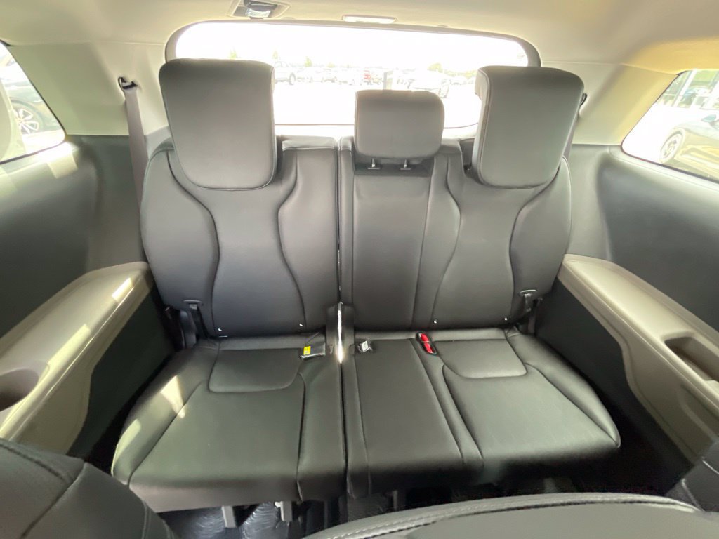 New 2027 Kia Carnival FWD image 25