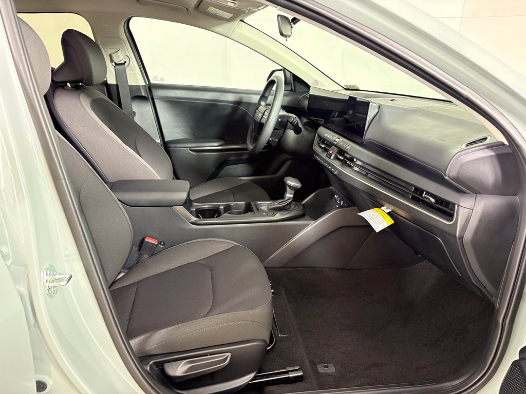 New 2026 Kia K4 FWD image 16