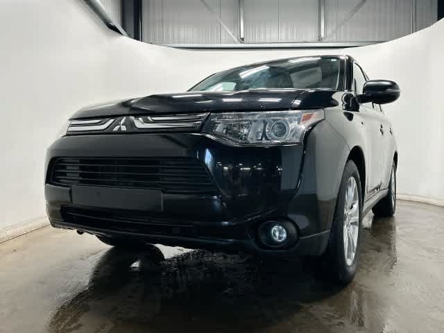 Used 2014 Mitsubishi Outlander GT AWD/4WD image 31