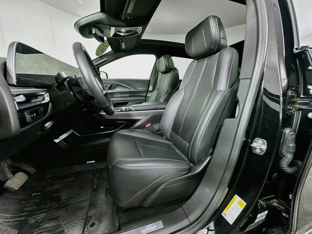 Used 2024 Cadillac Lyriq Sport AWD/4WD image 4
