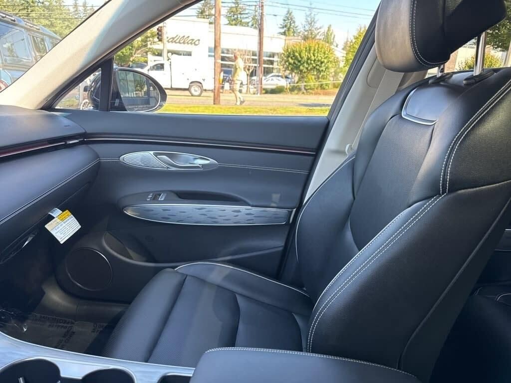 New 2026 Genesis Electrified GV70 AWD/4WD image 33