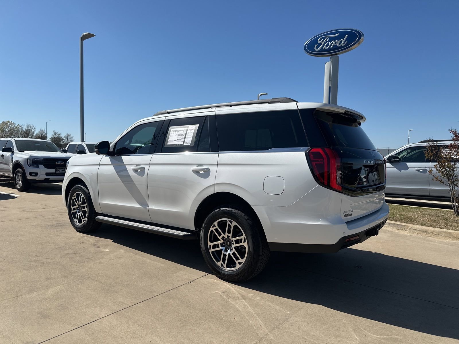 New 2026 Ford Expedition Active image 3