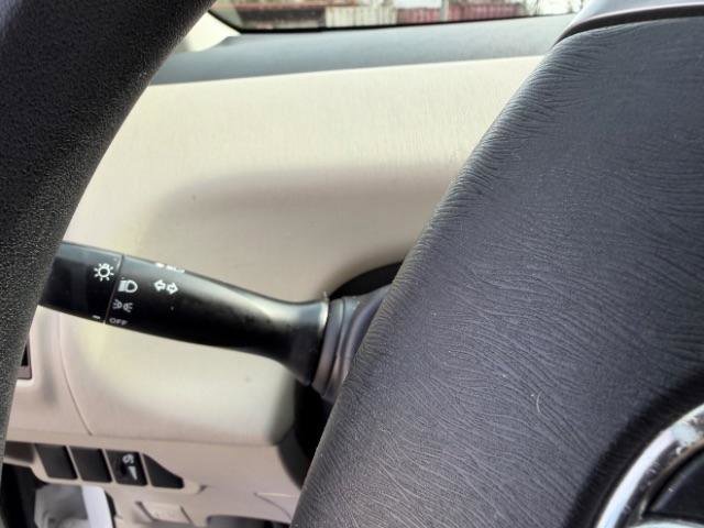 Used 2012 Toyota Prius V Two image 21