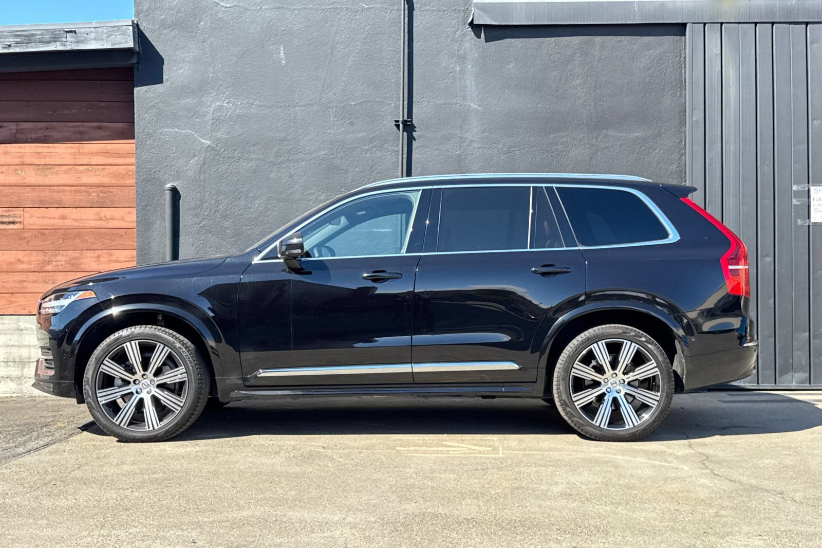Certified 2024 Volvo XC90 B6 Ultimate AWD/4WD image 6