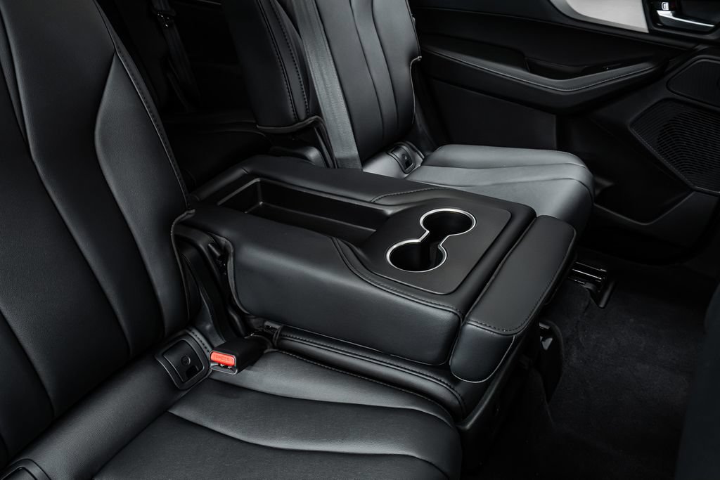 New 2026 Acura MDX SH-AWD image 25