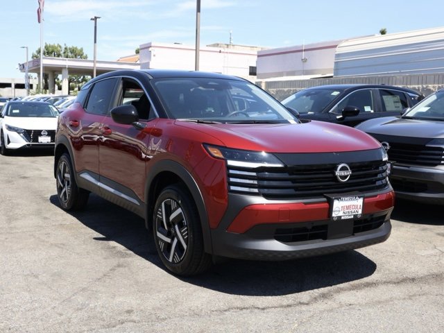 New 2025 Nissan Kicks SV