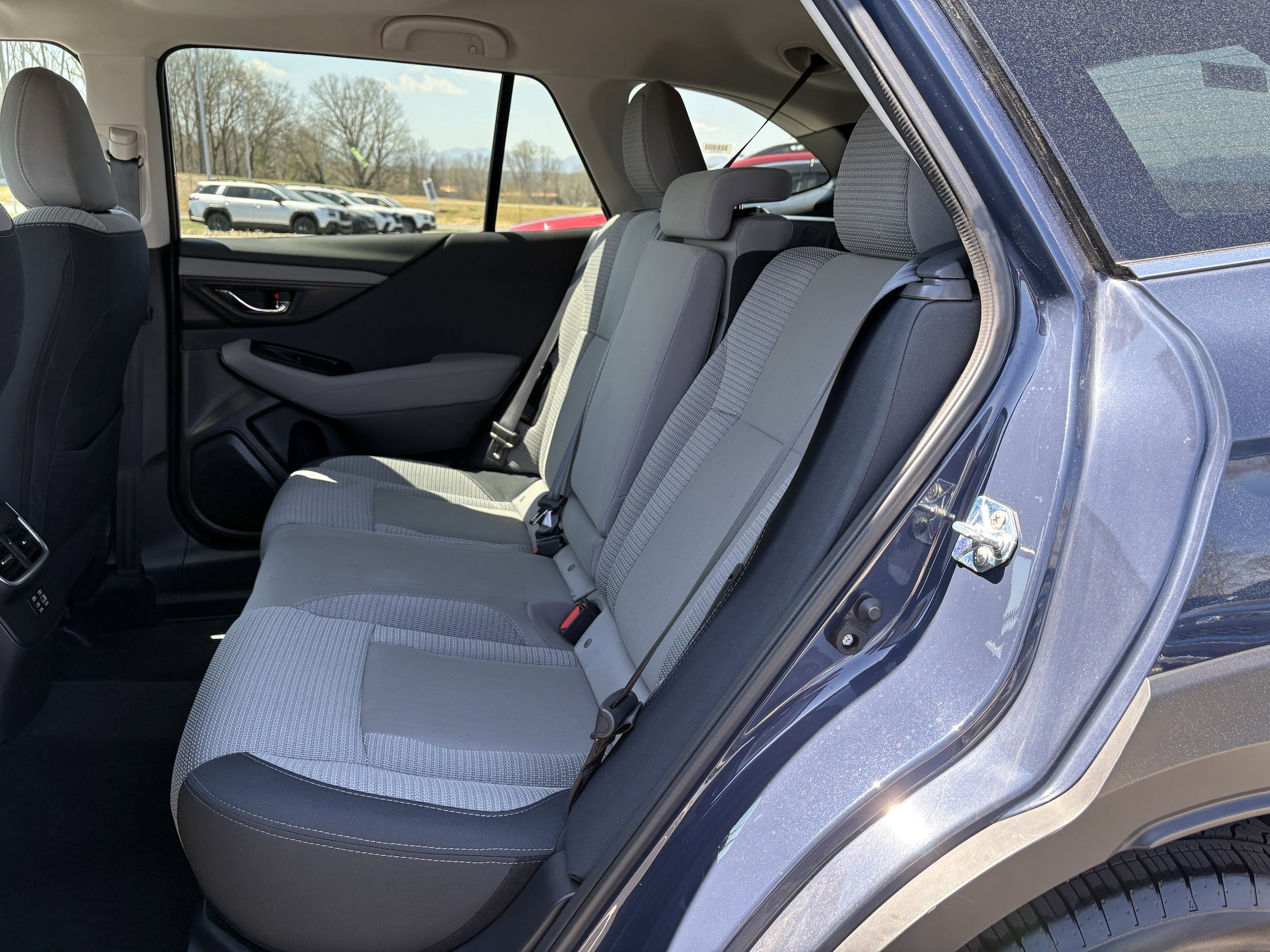 Certified 2025 Subaru Outback Premium image 32