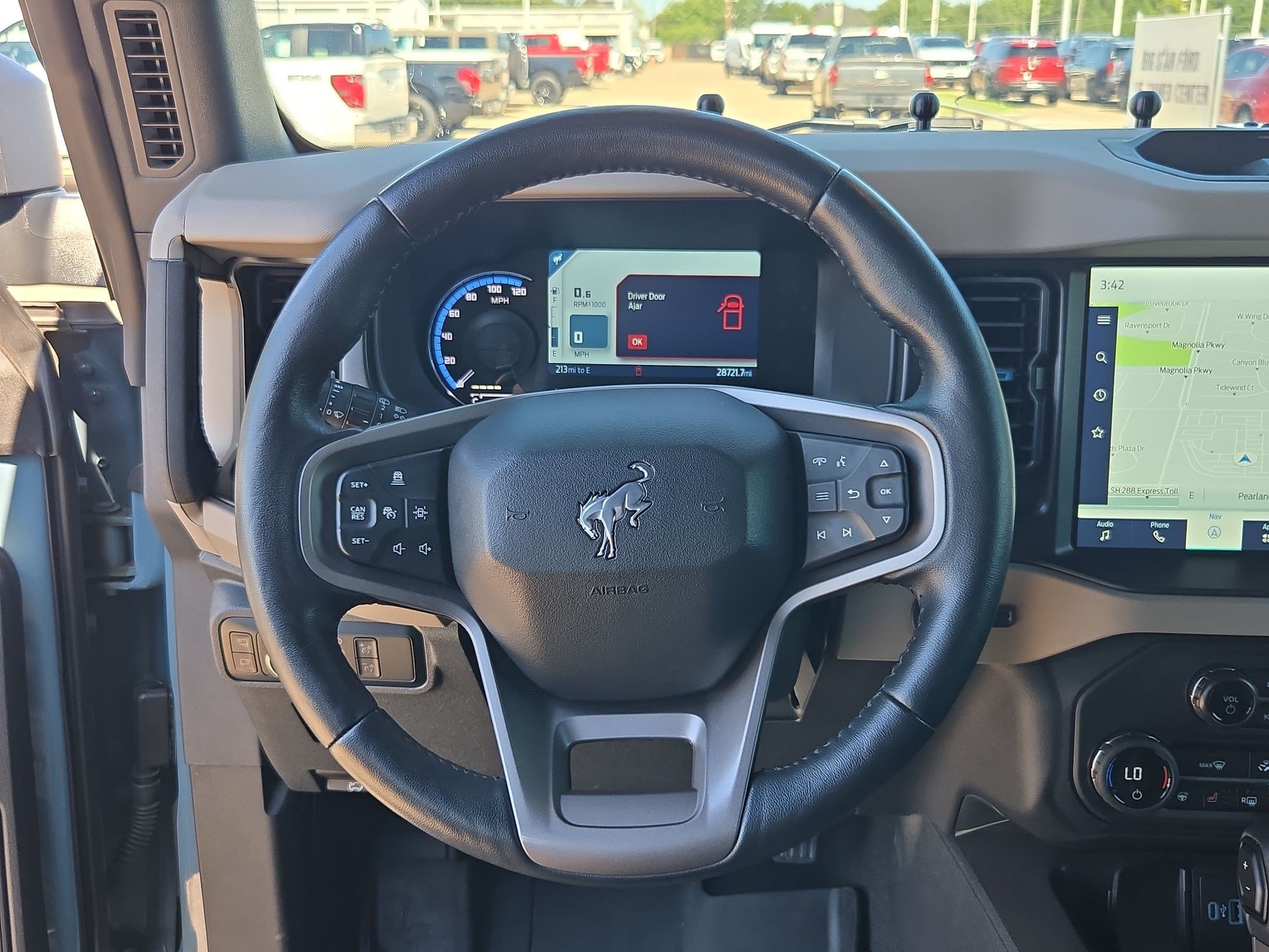 Used 2023 Ford Bronco Wildtrak AWD/4WD image 17