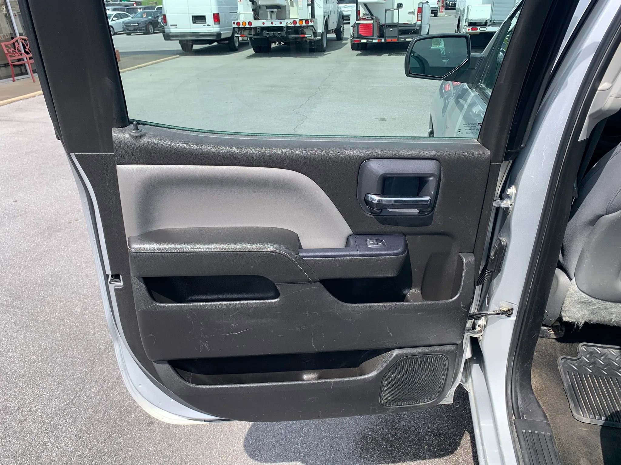 Used 2015 Chevrolet Silverado 2500 W/T AWD/4WD image 23