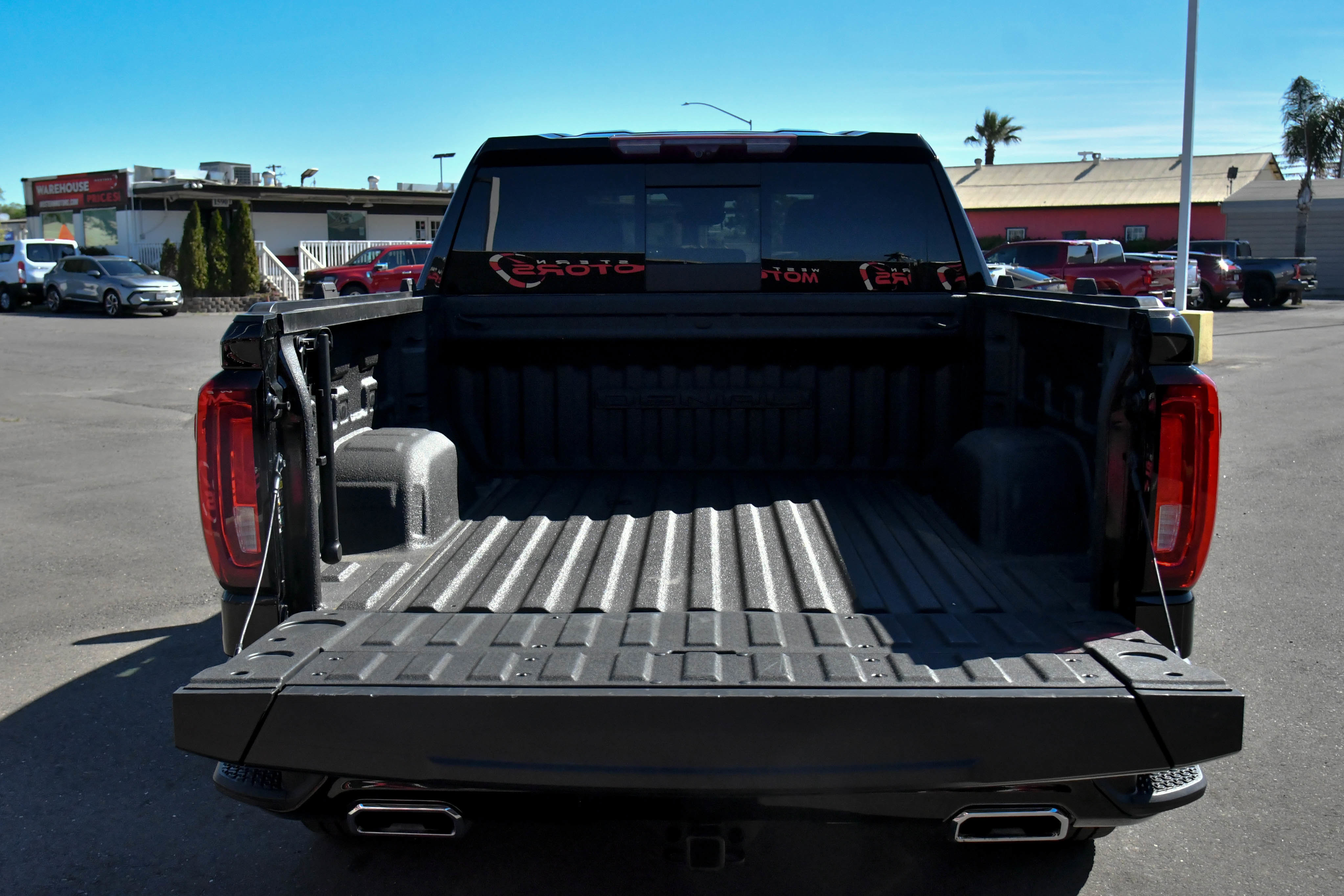 Used 2023 GMC Sierra 1500 Denali w/ Denali Reserve Package image 57