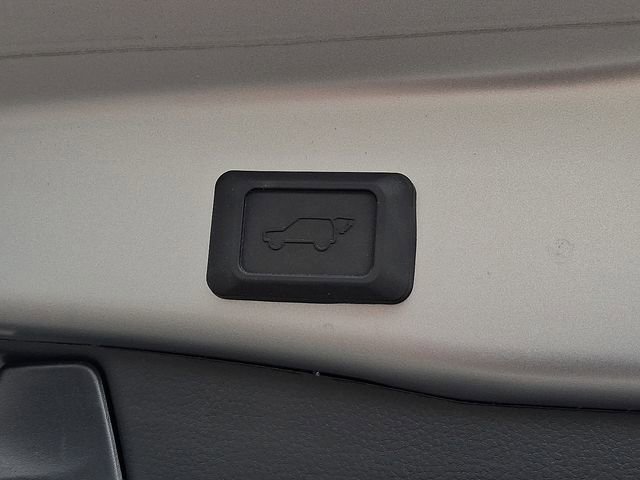 Used 2024 Toyota RAV4 XLE w/ Convenience Package image 30