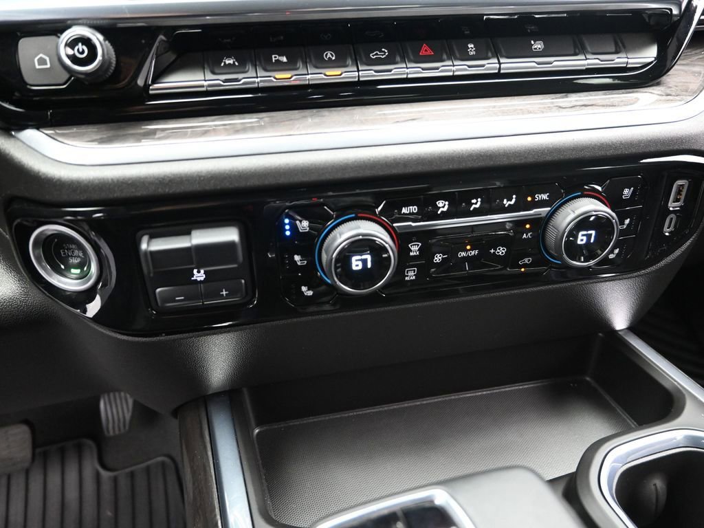 Used 2024 Chevrolet Silverado 1500 LTZ RWD image 15