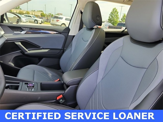 New 2025 Volkswagen Tiguan SE image 13