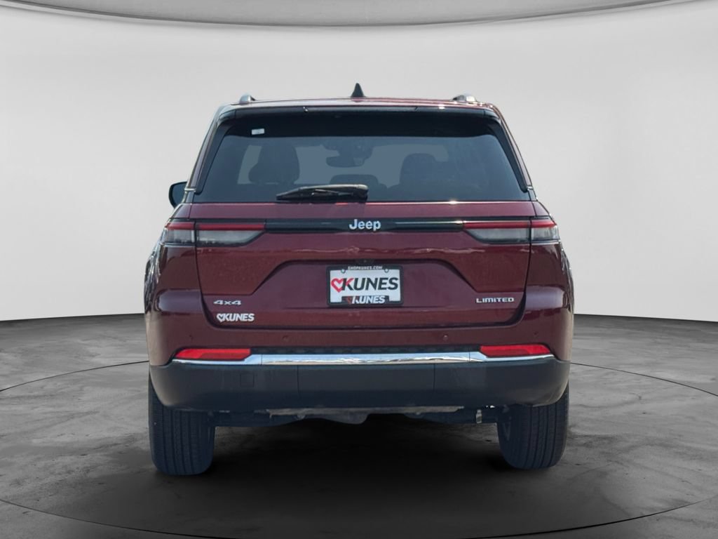 Used 2023 Jeep Grand Cherokee Limited AWD/4WD image 9