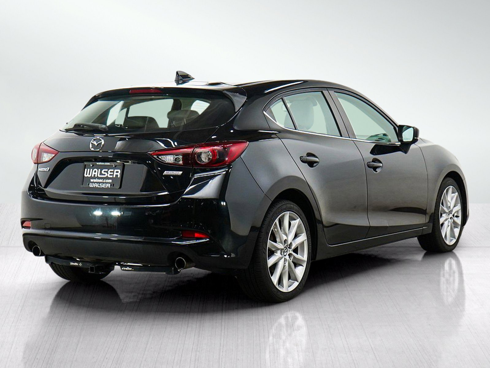 Used 2017 MAZDA MAZDA3 Grand Touring w/ Premium Equipment Package FWD image 5