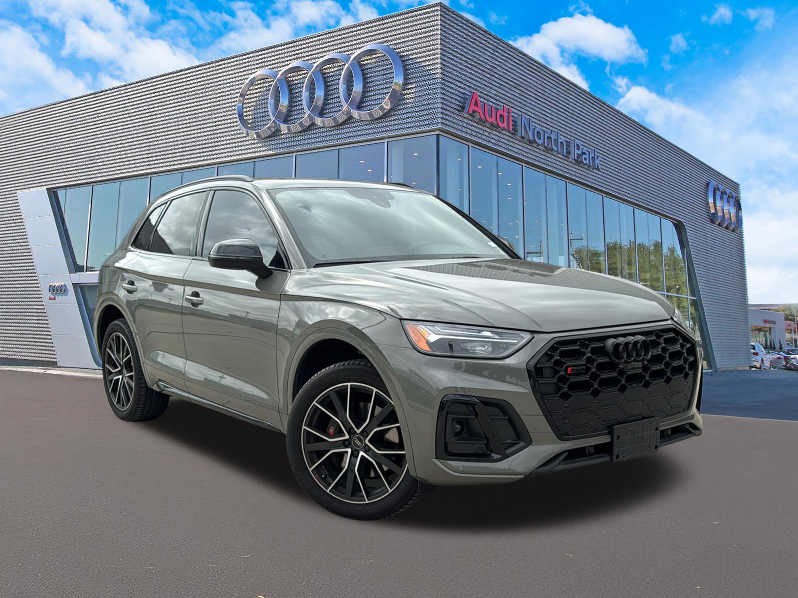 Used 2024 Audi SQ5 Premium Plus w/ Premium Plus Package AWD/4WD image 1