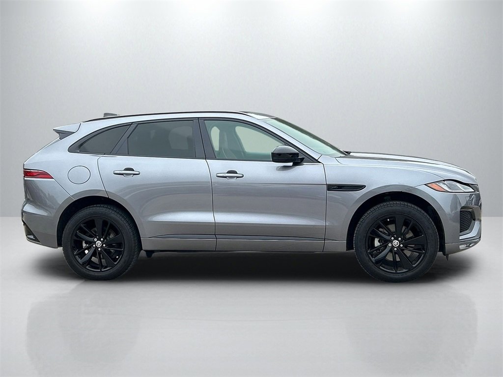 Used 2024 Jaguar F-PACE R-Dynamic S image 4