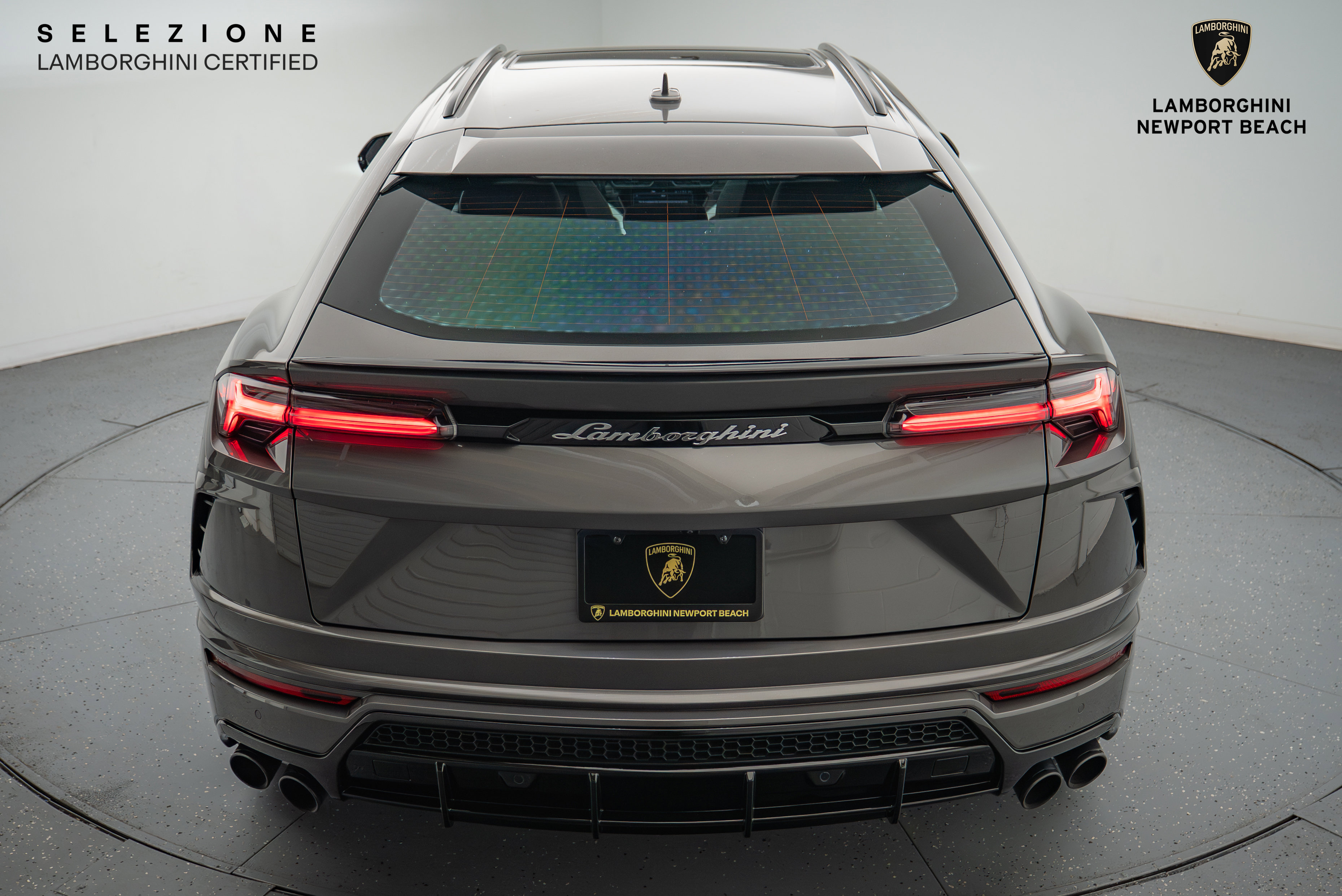 Used 2022 Lamborghini Urus AWD/4WD image 16