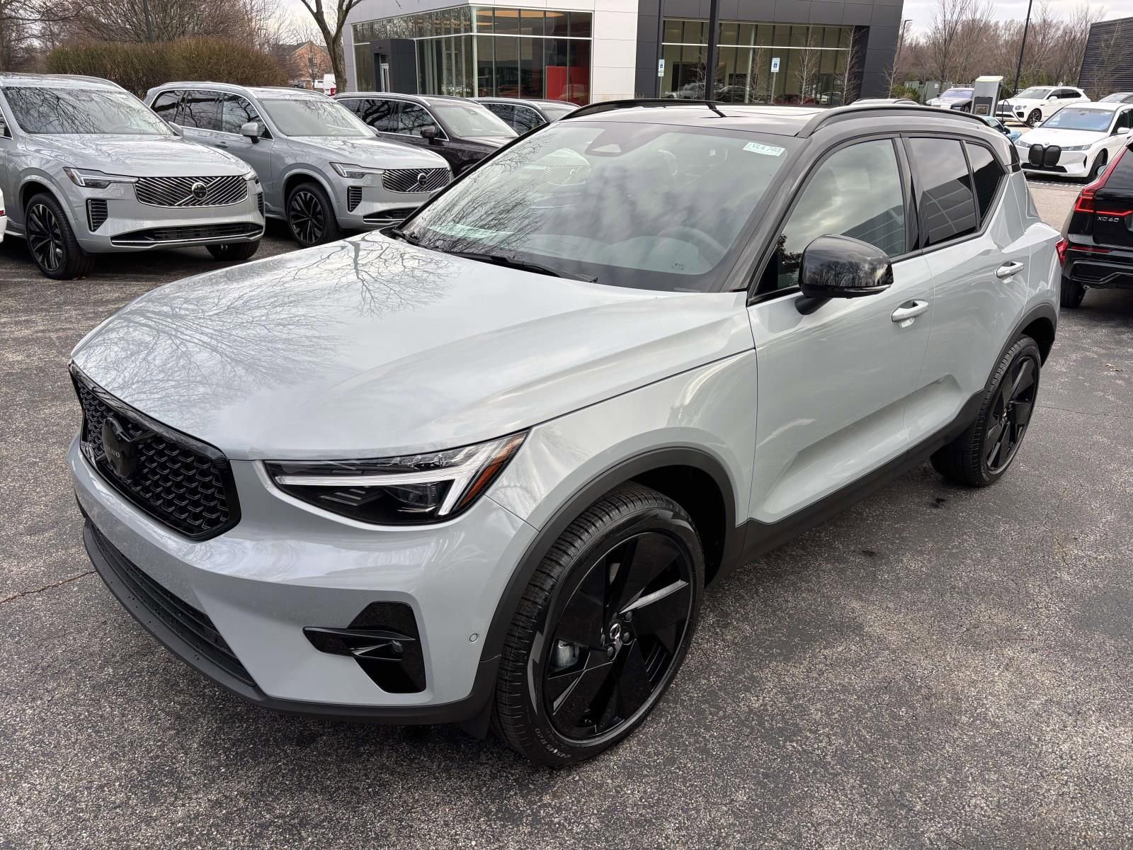 New 2026 Volvo XC40 B5 Ultra w/ Protection Package Premier image 3