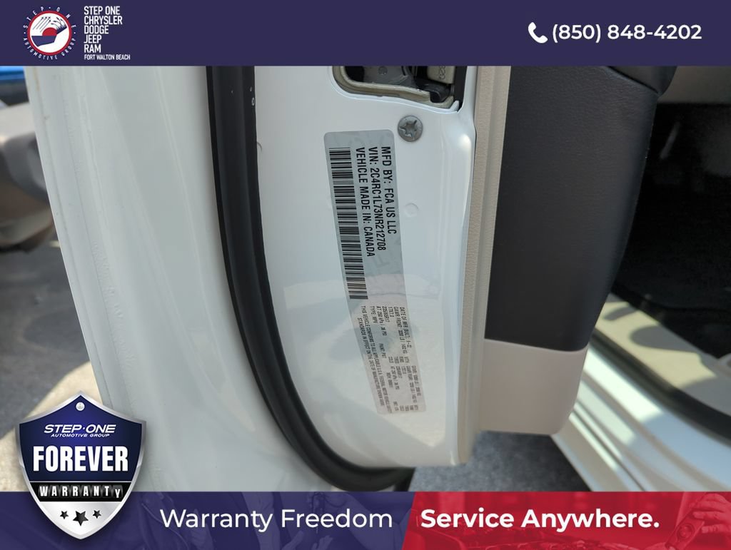 Used 2022 Chrysler Pacifica Touring-L FWD image 37