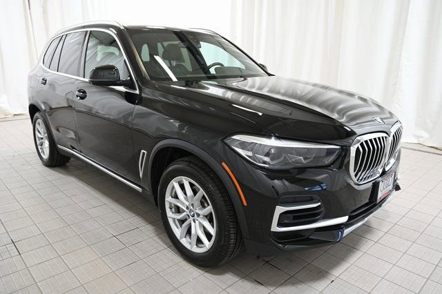 Used 2022 BMW X5 xDrive40i w/ Parking Assistance Package image 15