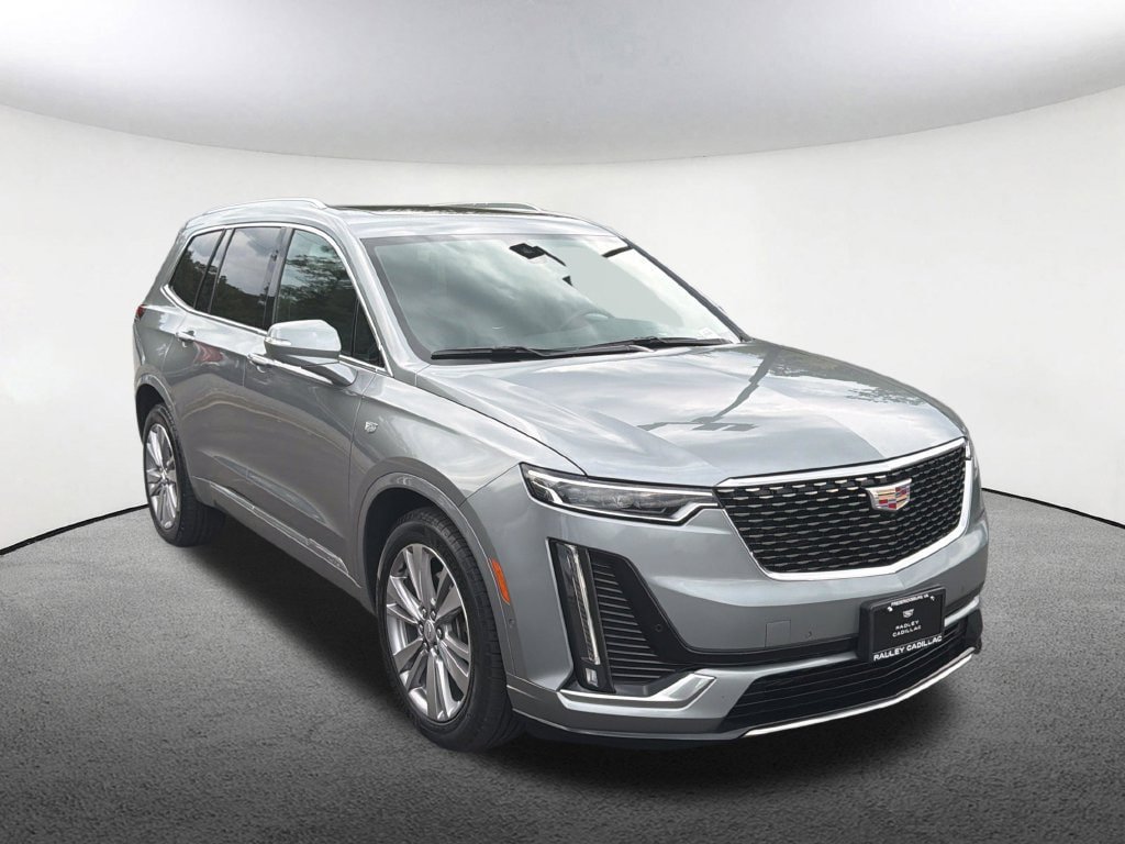Certified 2024 Cadillac XT6 Premium Luxury w/ Technology Package AWD/4WD image 19