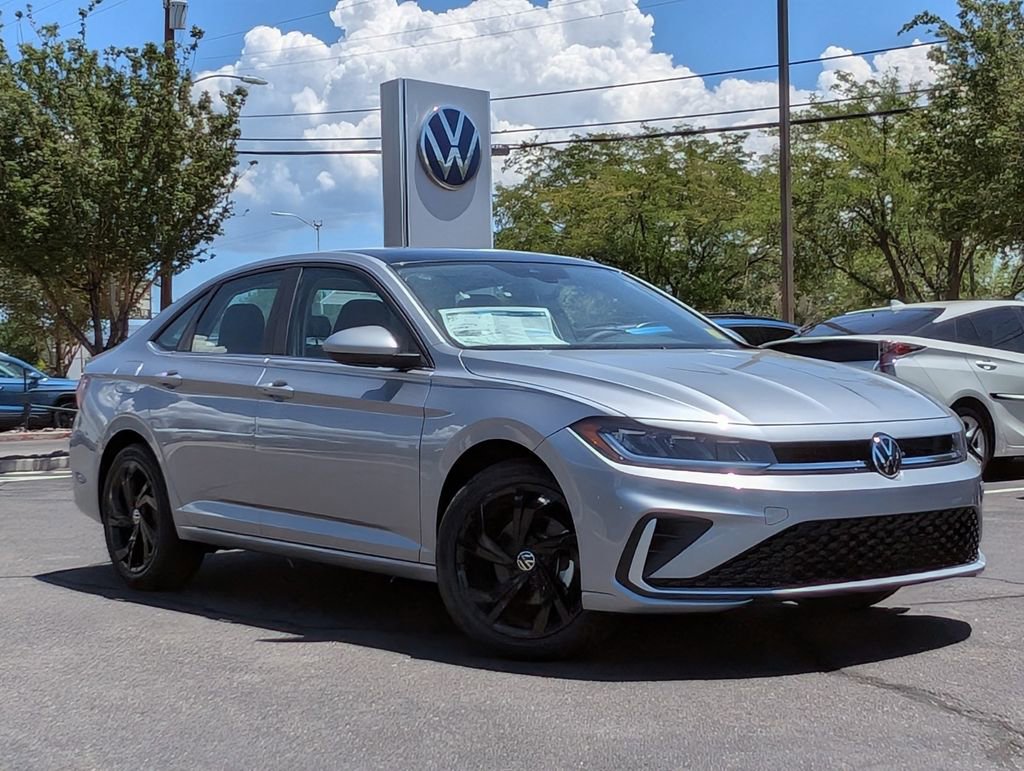 New 2025 Volkswagen Jetta SE image 1