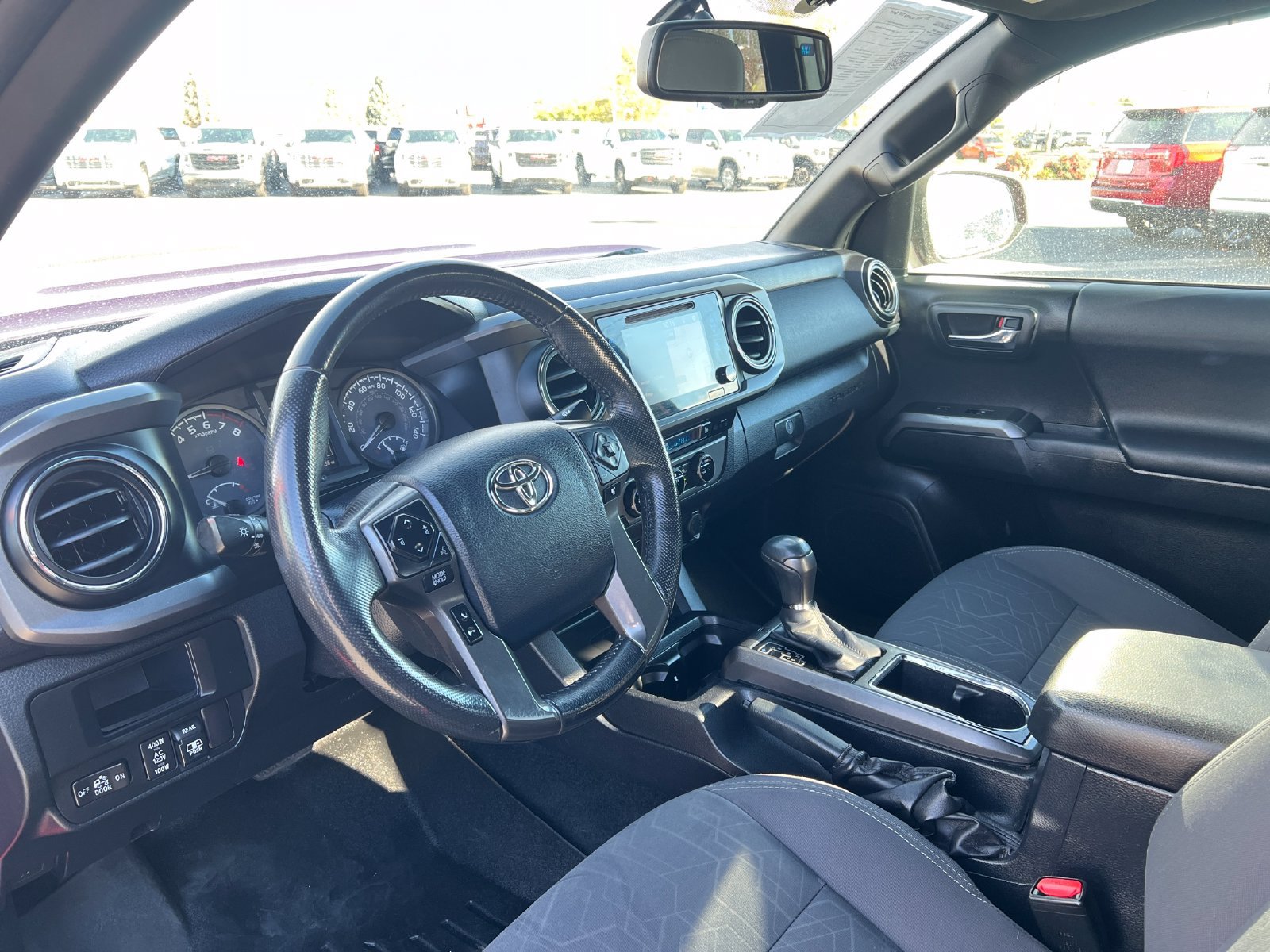 Used 2017 Toyota Tacoma TRD Sport w/ Premium & Technology Package AWD/4WD image 34