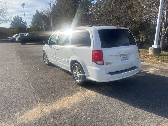 Used 2014 Dodge Grand Caravan SXT w/ Rear Park Assist Package image 3
