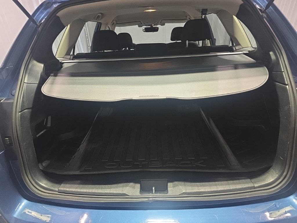 Used 2019 Subaru Outback 2.5i AWD/4WD image 7