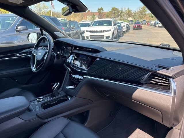 Certified 2023 Cadillac XT6 Premium Luxury image 28
