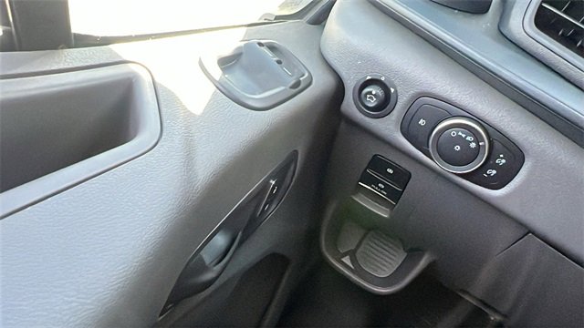 New 2025 Ford Transit 250 148 Medium Roof w/ Load Area Protection Package image 31