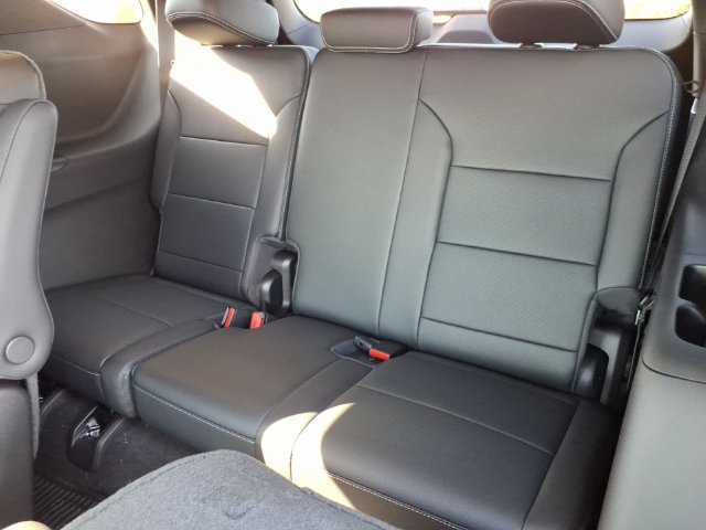 New 2027 Chevrolet Traverse LT w/ LPO, Floor Liner Package FWD image 10