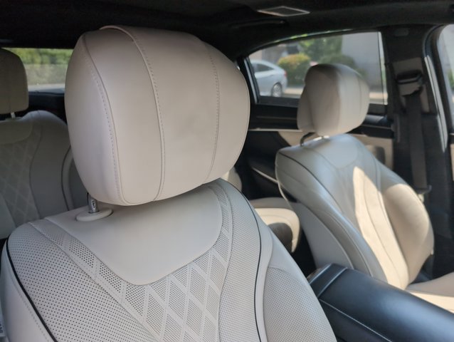 Used 2019 Mercedes-Benz S 560 Sedan w/ AMG Line Exterior image 25