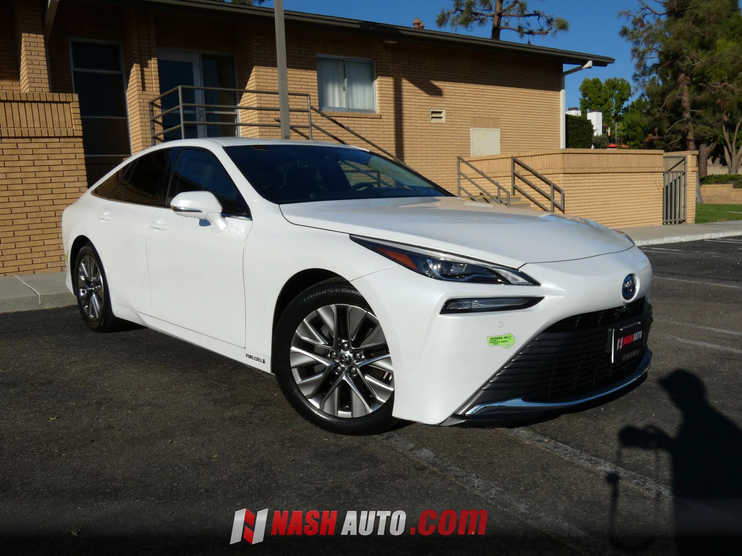 Used 2022 Toyota Mirai w/ Advanced Technology Package RWD image 6