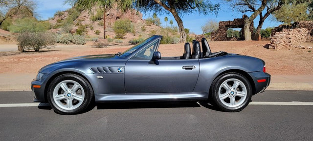 Used 2000 BMW Z3 2.5i image 6