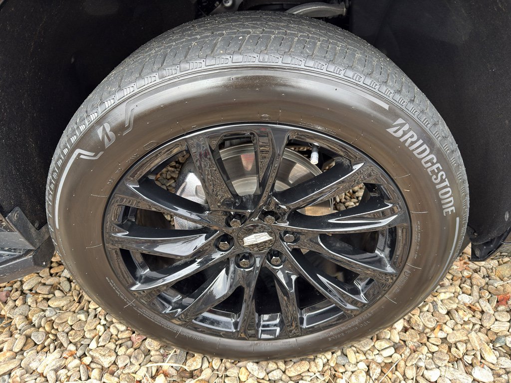 Used 2025 Cadillac Escalade Premium Luxury image 37