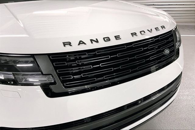 Certified 2024 Land Rover Range Rover SE image 31