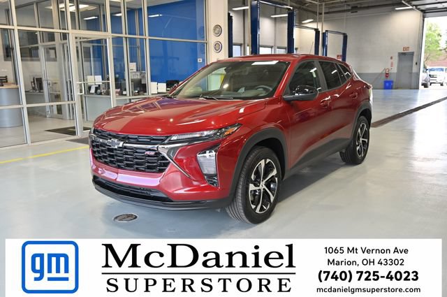 Used 2024 Chevrolet Trax RS w/ Driver Confidence Package FWD image 1