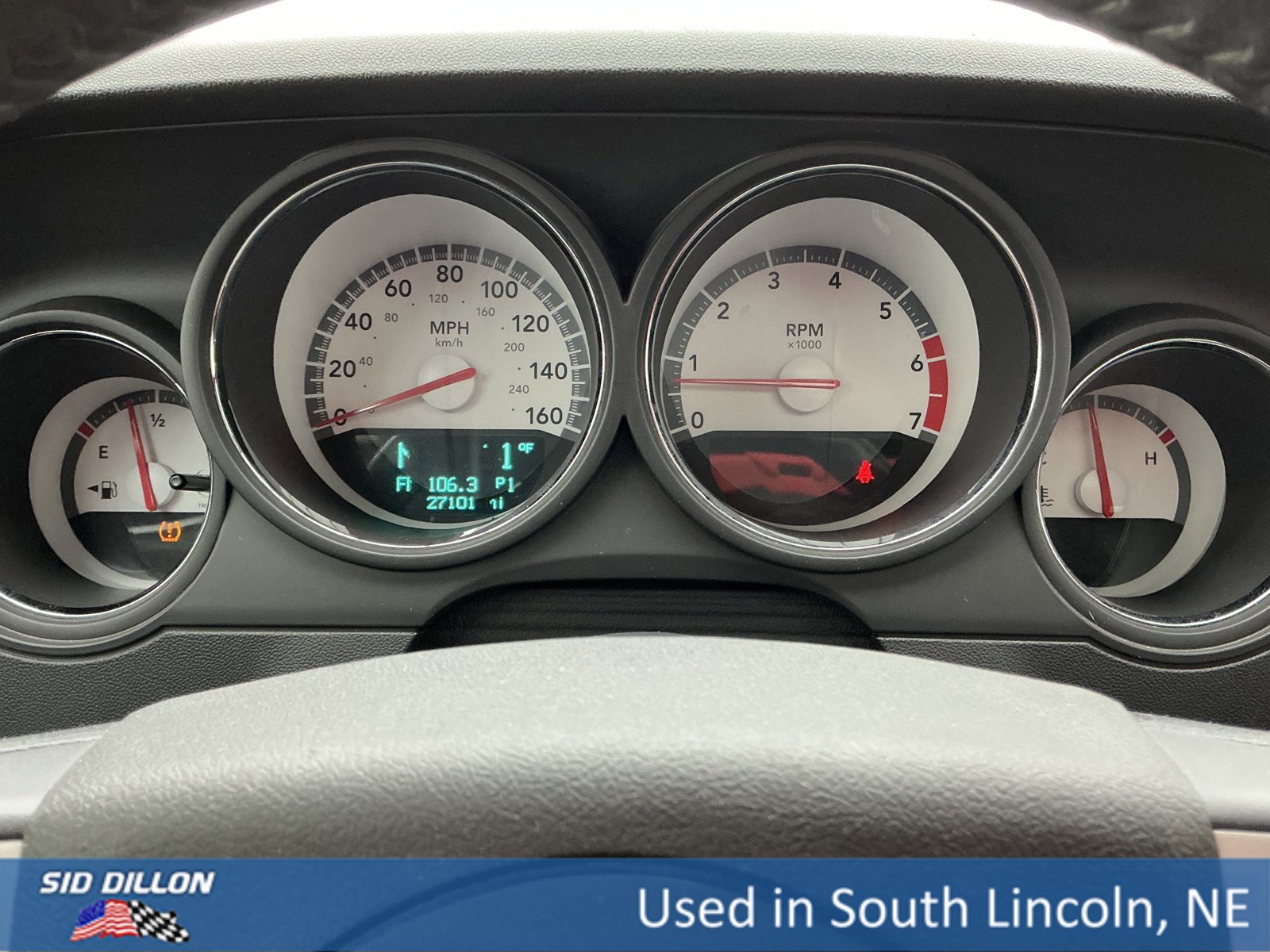 Used 2010 Dodge Challenger R/T image 10