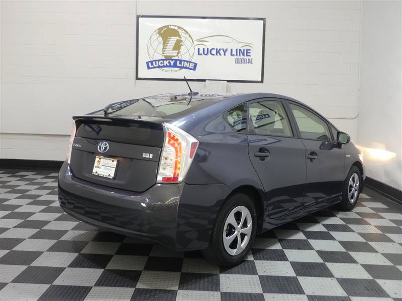 Used 2015 Toyota Prius Four FWD image 10