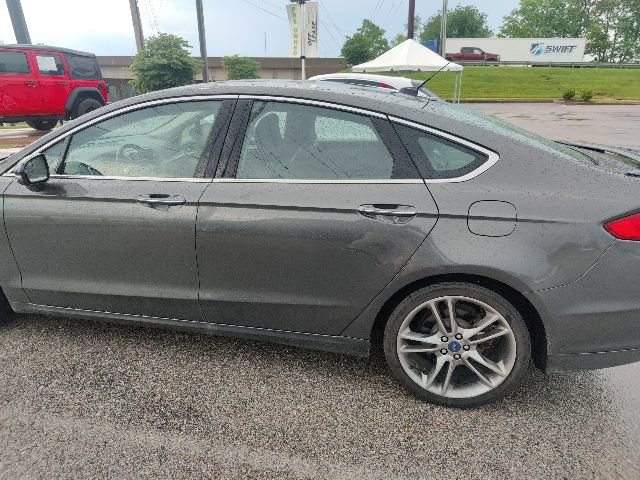 Used 2016 Ford Fusion Titanium AWD/4WD image 7