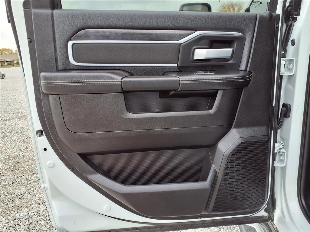 Used 2024 RAM 2500 Big Horn w/ Bed Utility Group image 28