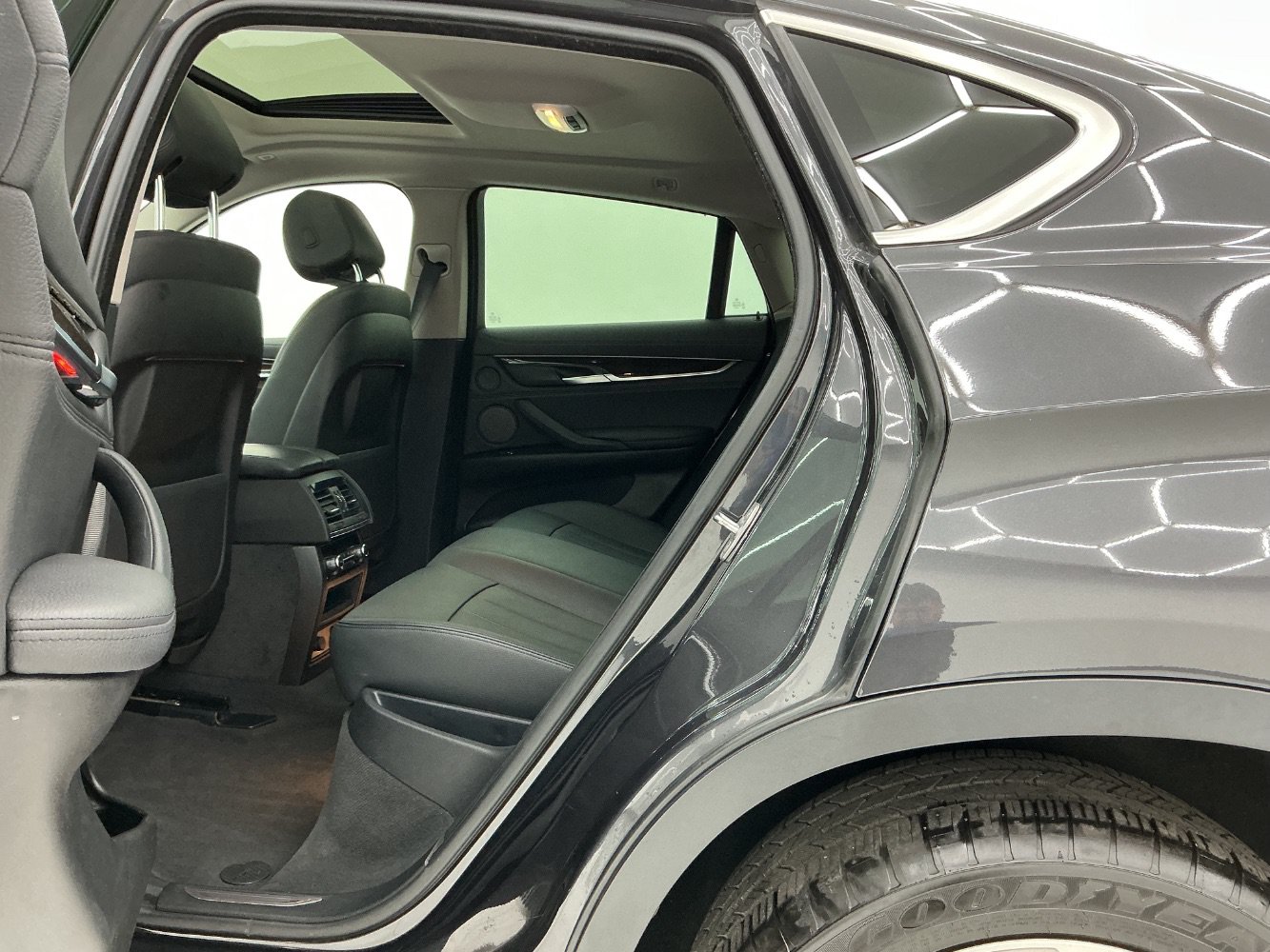 Used 2015 BMW X6 xDrive35i AWD/4WD image 21