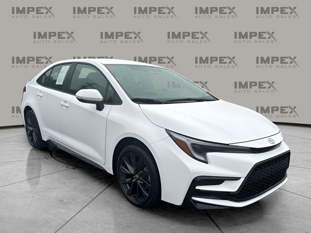 Used 2026 Toyota Corolla SE FWD image 7